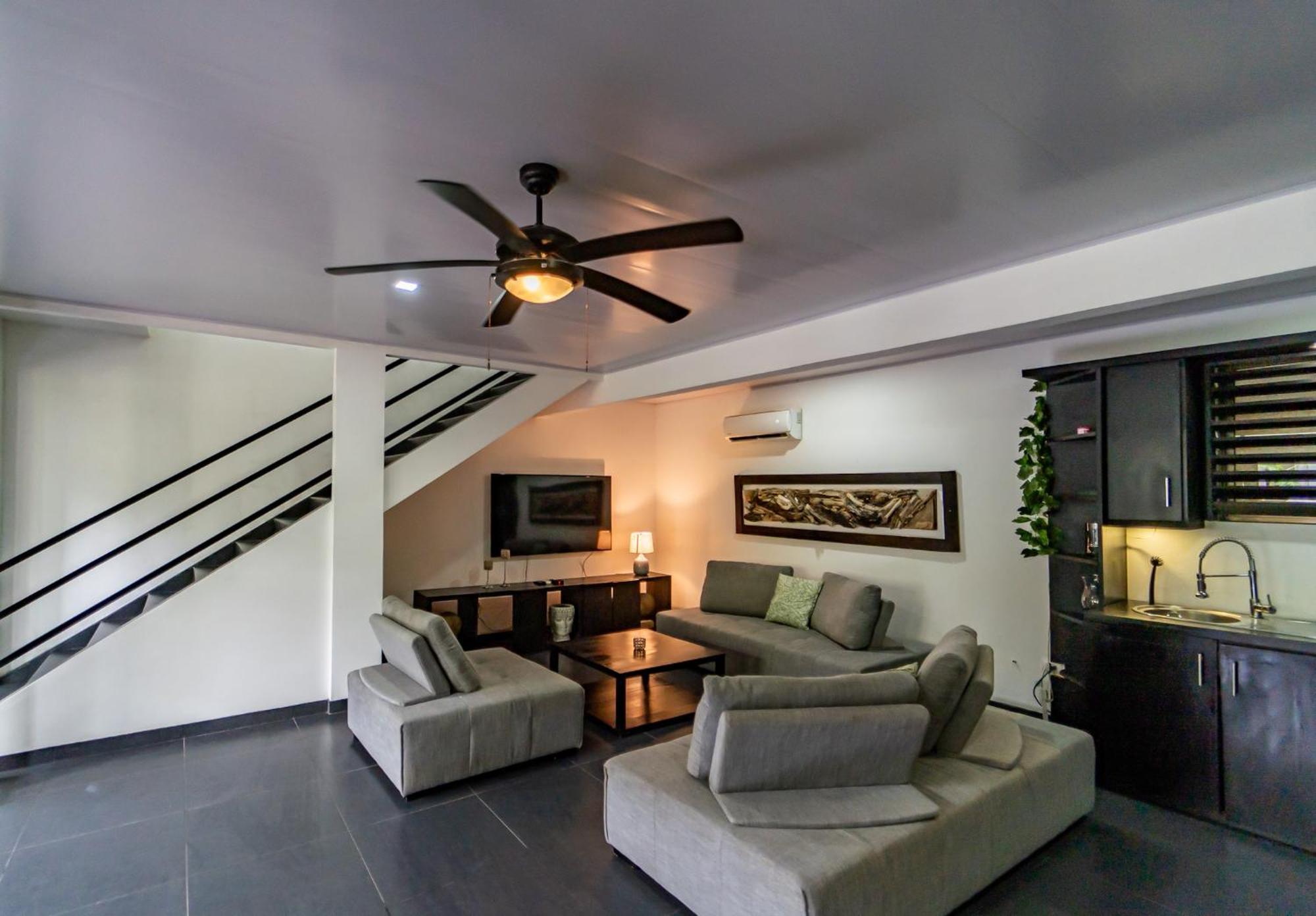 Good Life Lodge Sámara المظهر الخارجي الصورة