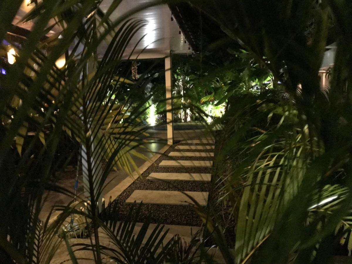 Good Life Lodge Sámara المظهر الخارجي الصورة